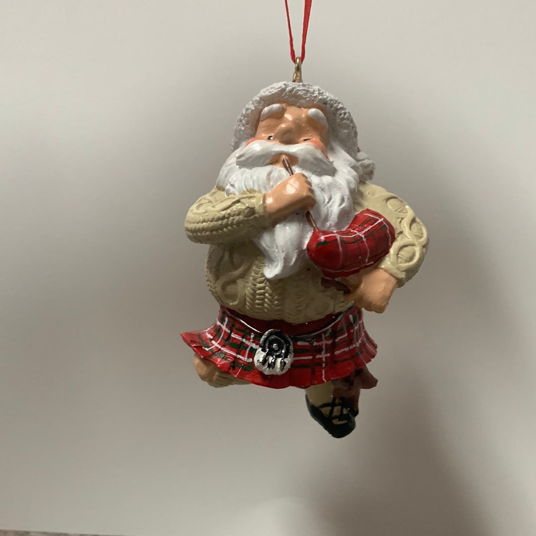 Bagpiping Santa